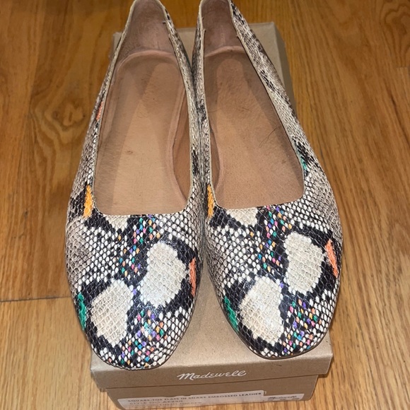 The Cory Flat in Snake Embossed Leather - Picture 4 of 11